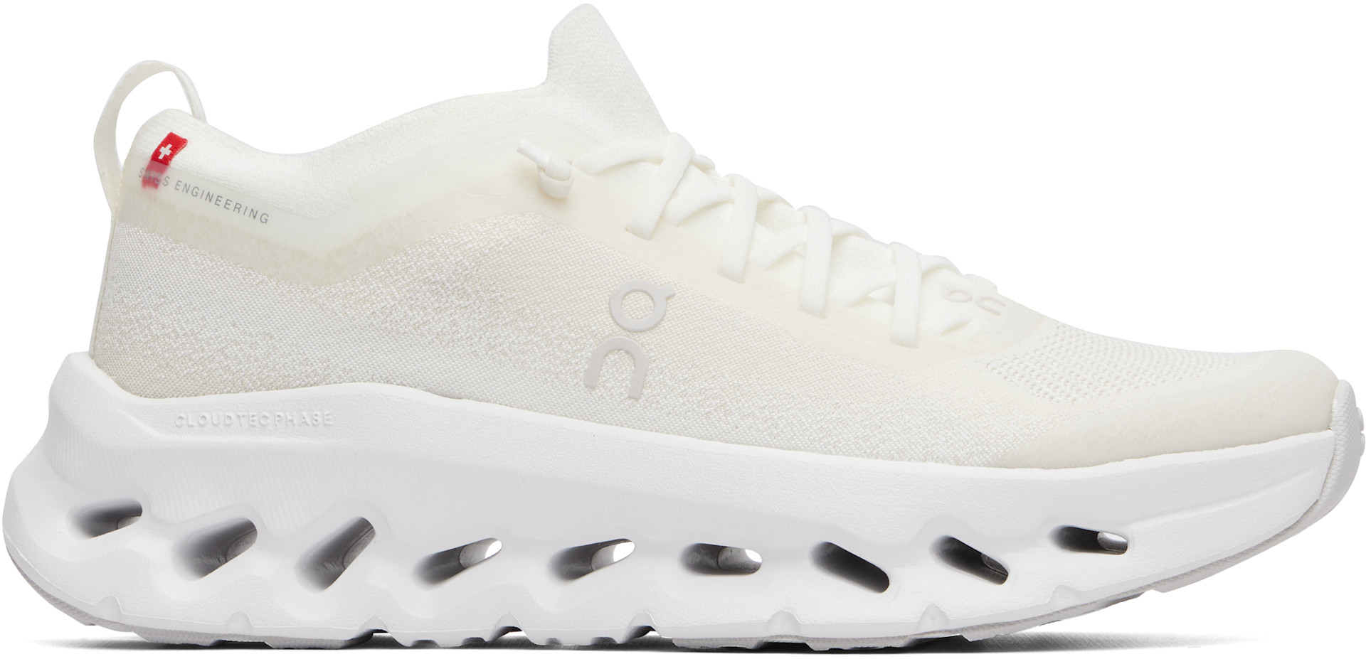 On - Baskets Cloudtilt Moon blanches