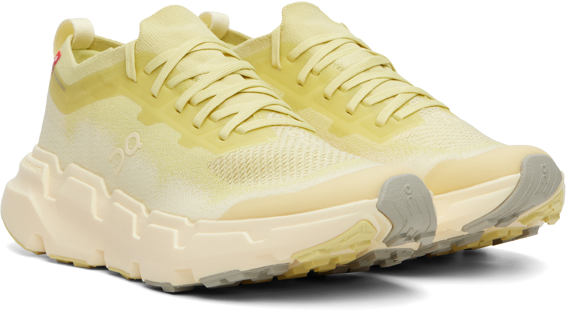 On - Baskets Cloudsoma jaunes