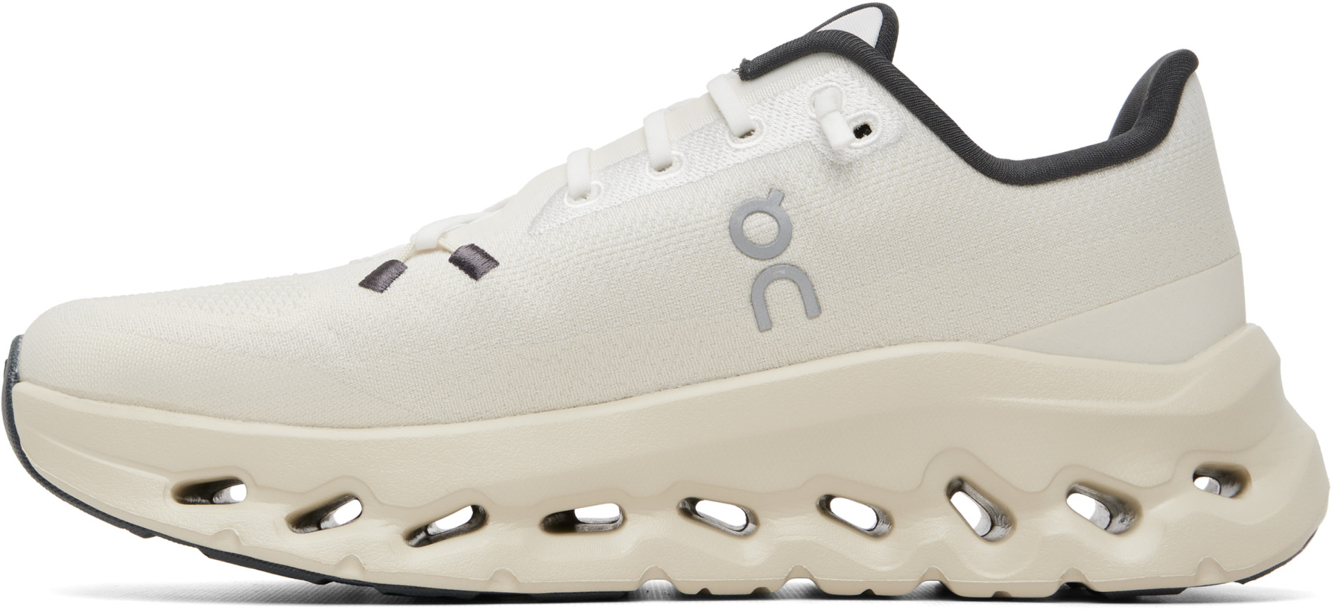 On - Off-White Cloudtilt Sneakers