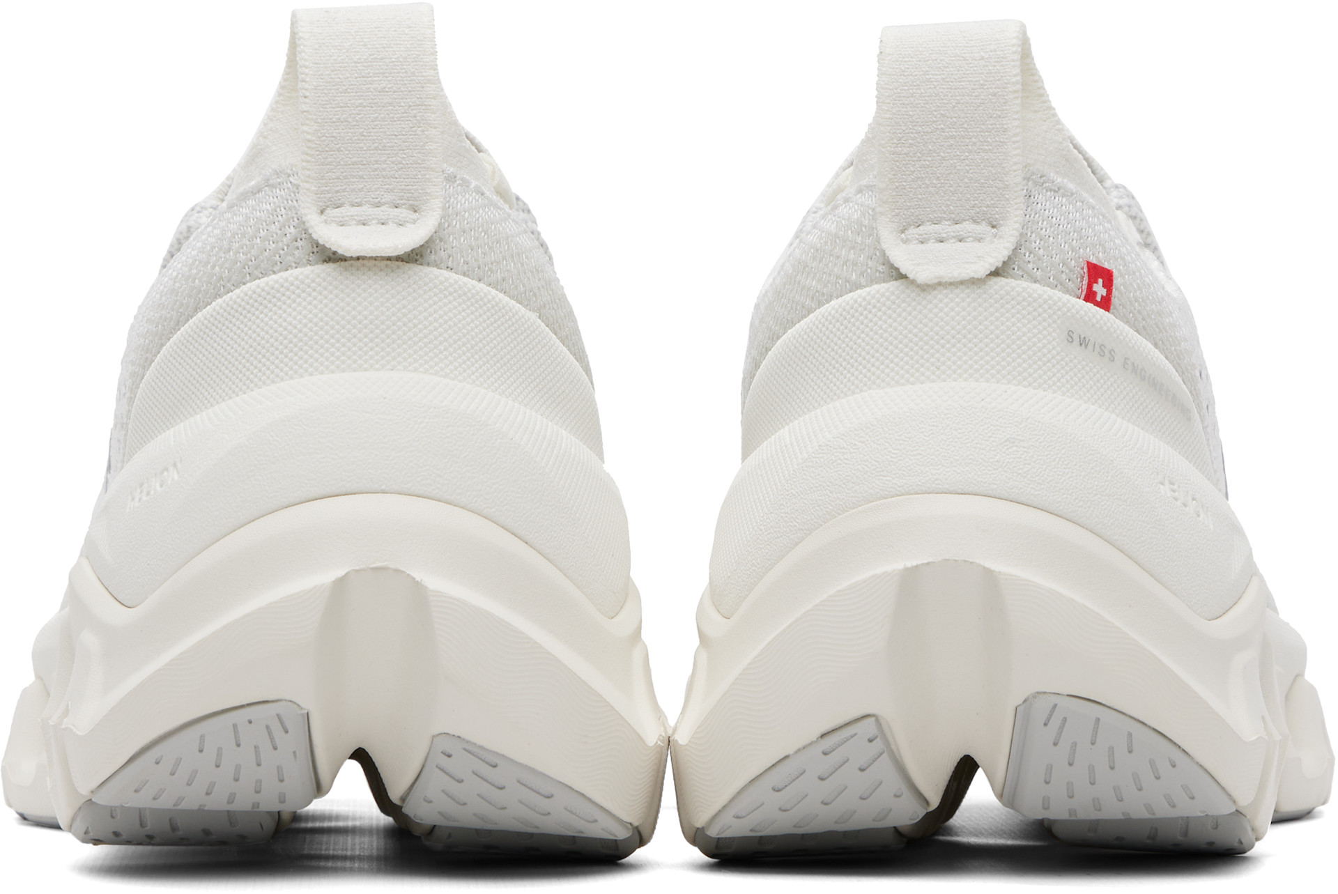 On - Baskets Cloud X Tempo grises