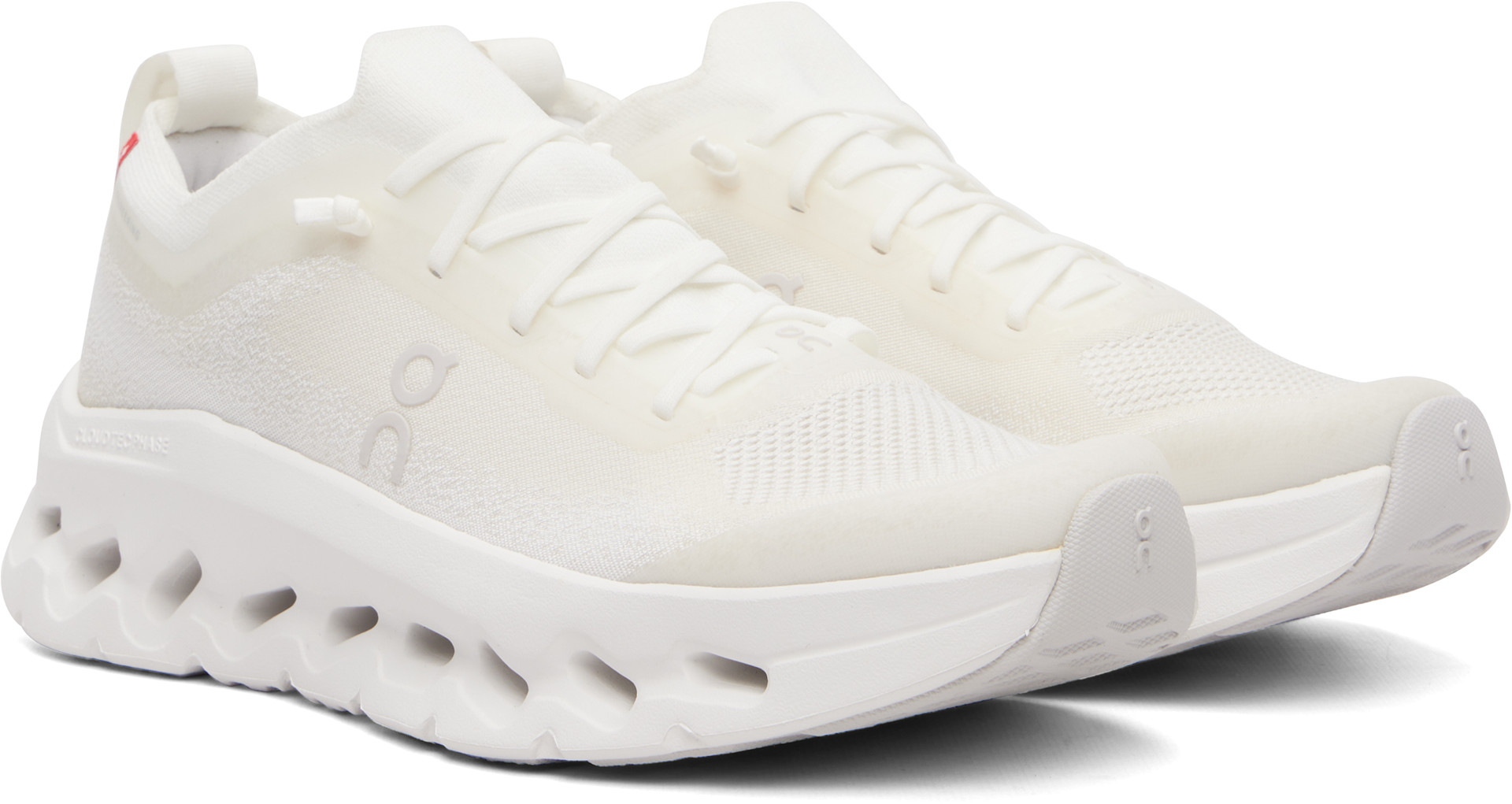 On - White Cloudtilt Moon Sneakers