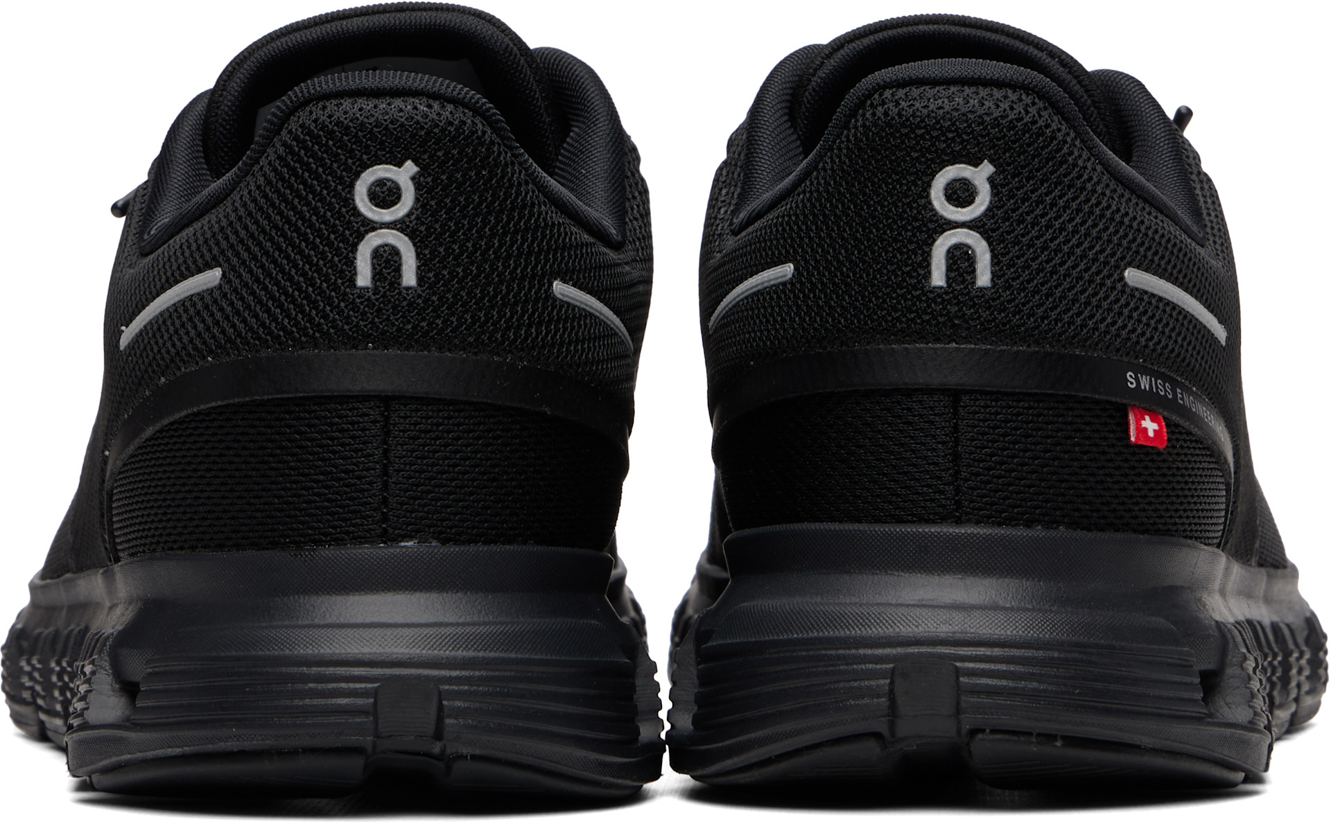 On - Black Cloud 6 Sneakers