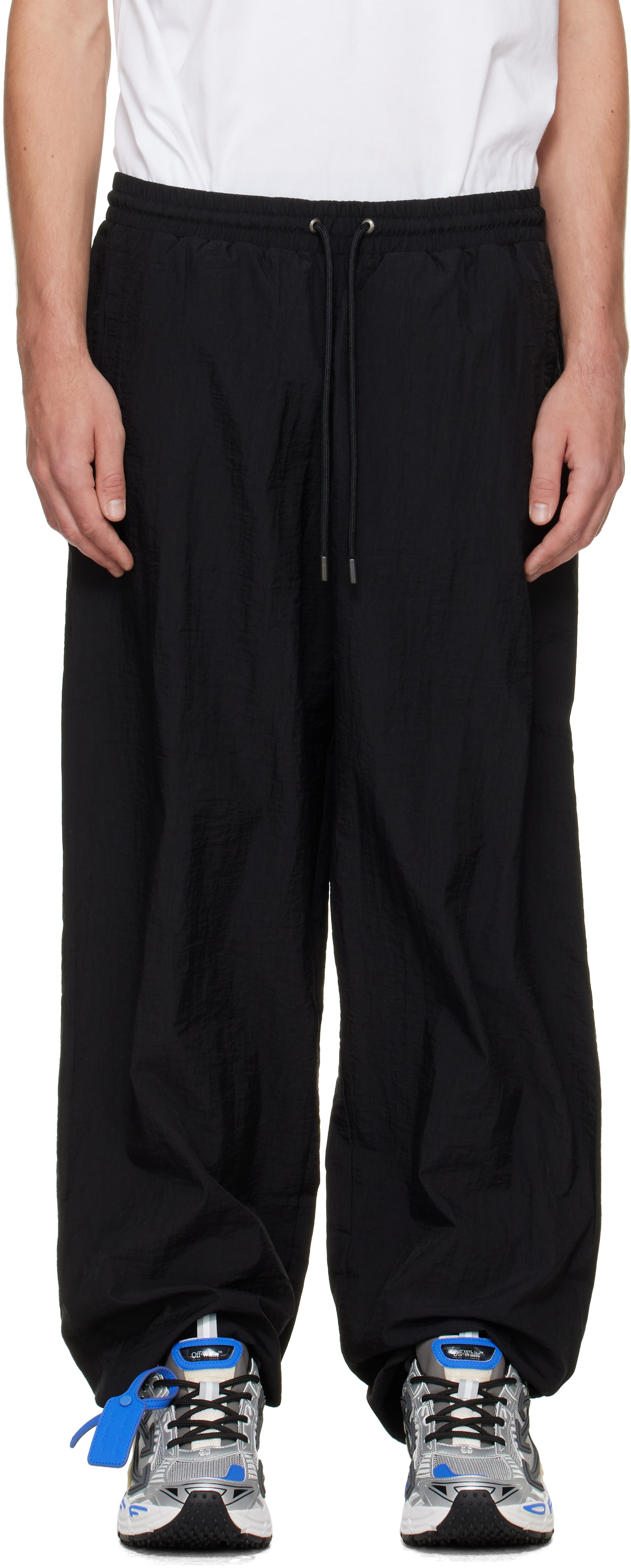 Off-White - ブラック Glossy Arrow Nylon Relax トラックパンツ
