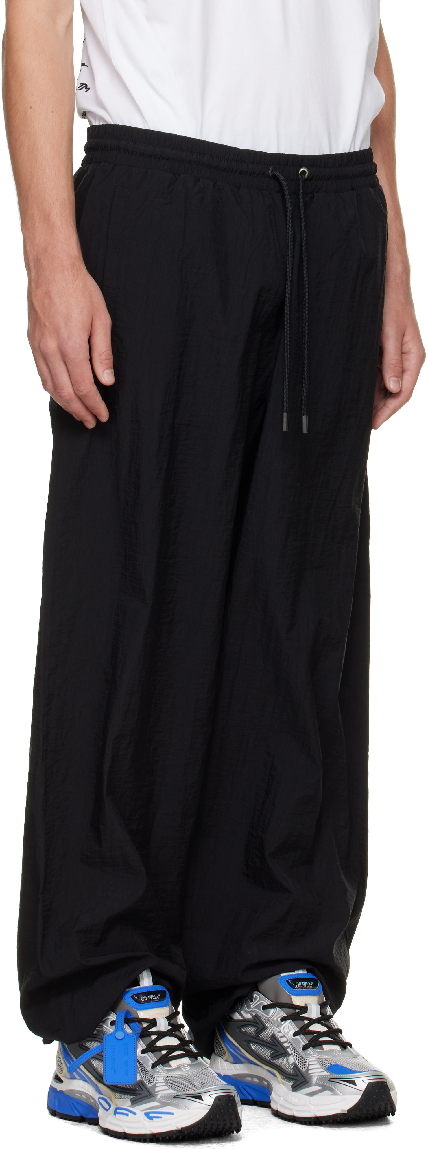 Off-White - ブラック Glossy Arrow Nylon Relax トラックパンツ