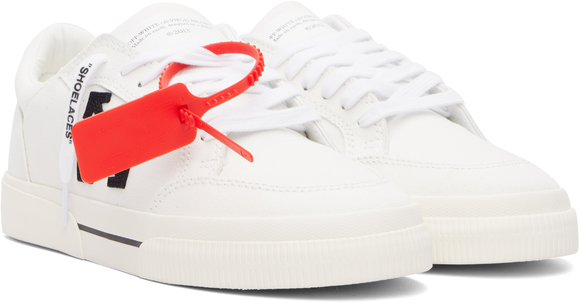 Off-White - Baskets basses vulcanisées blanches en canevas