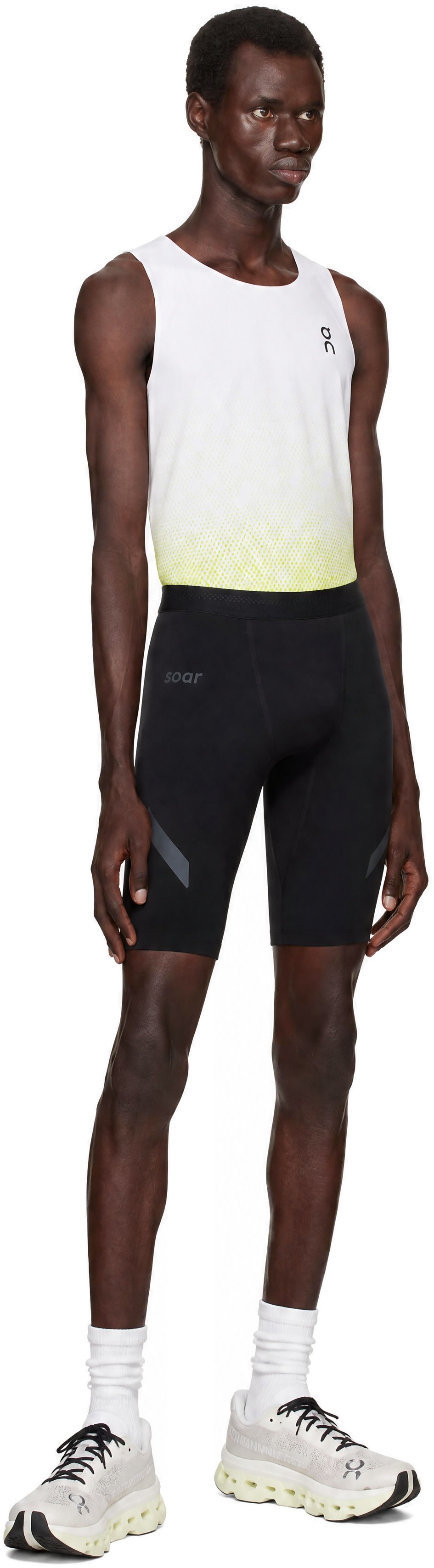 SOAR Running - Short de course mi-cuisses noir
