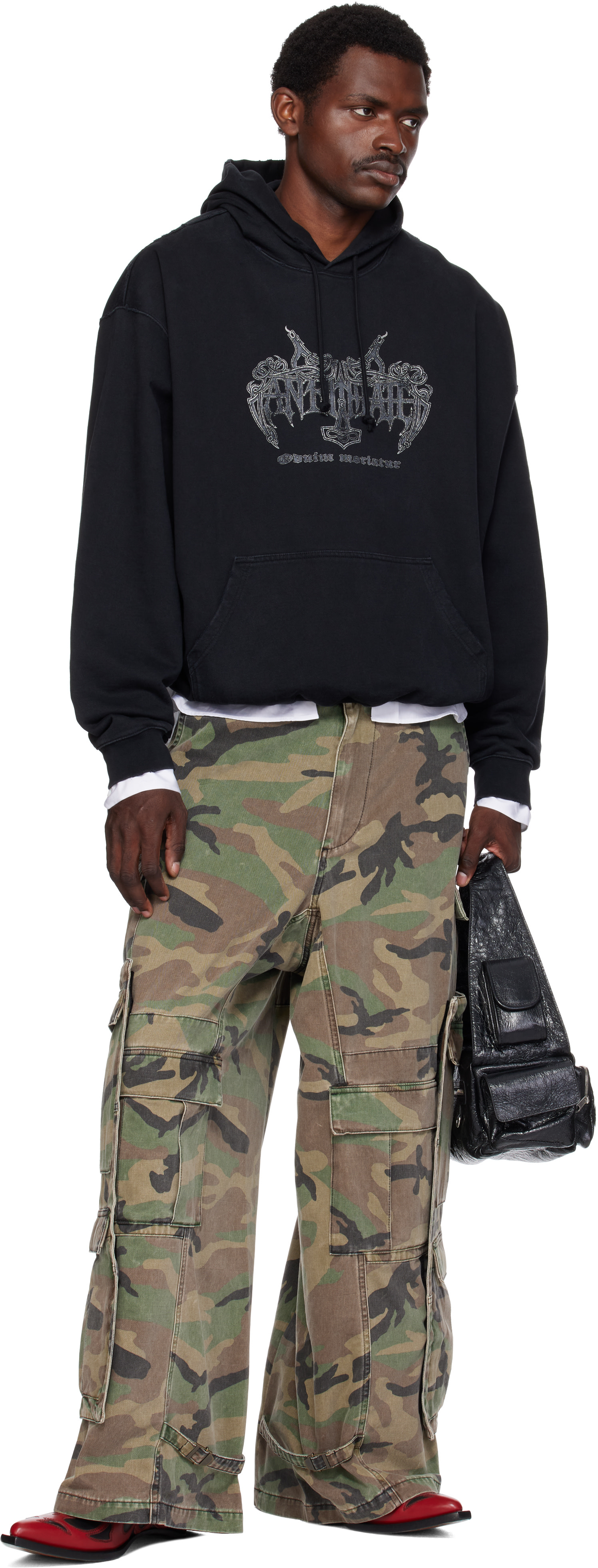 VETEMENTS - Pull à capuche 'Antihate' noir