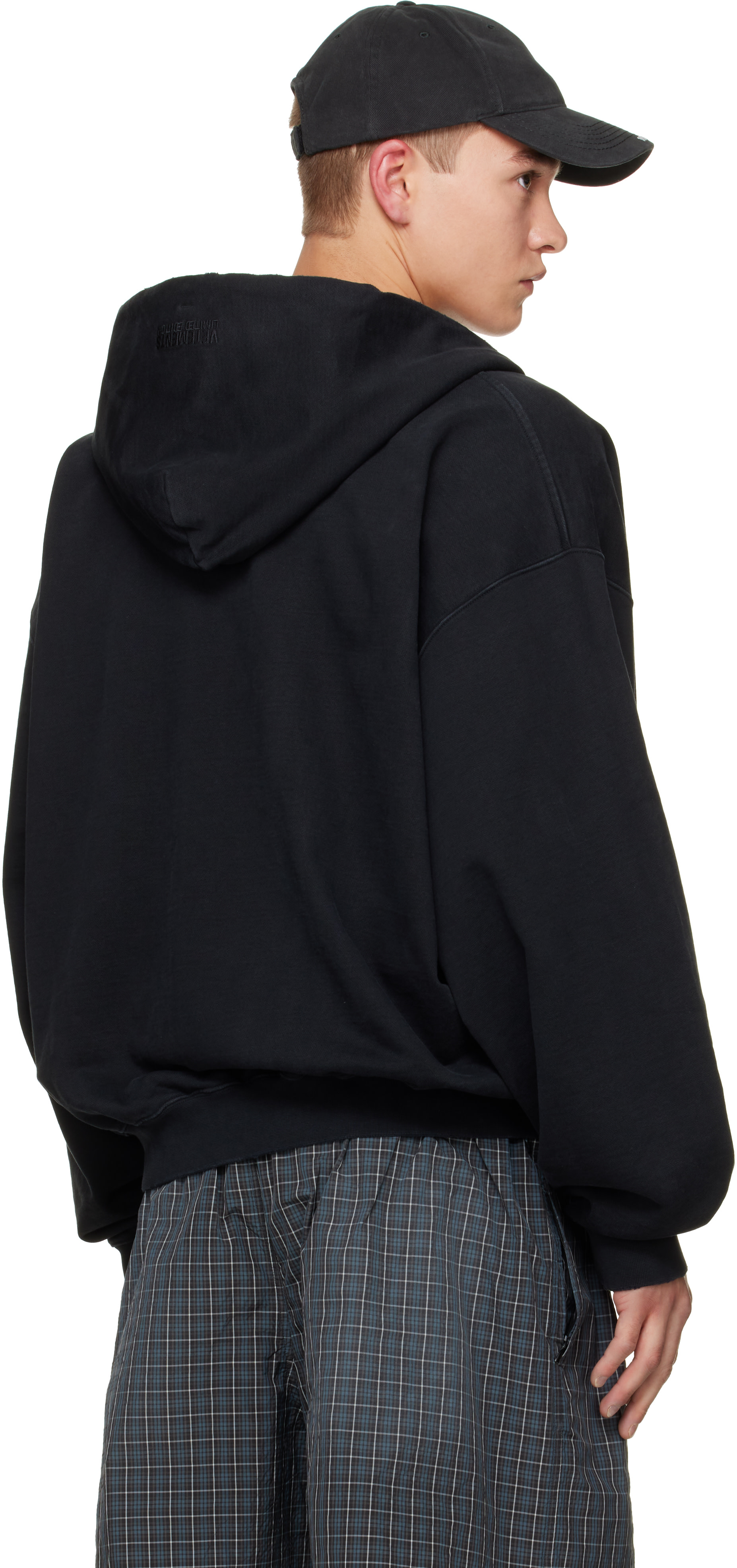 VETEMENTS - Pull à capuche 'Artificial Peace' noir à glissière