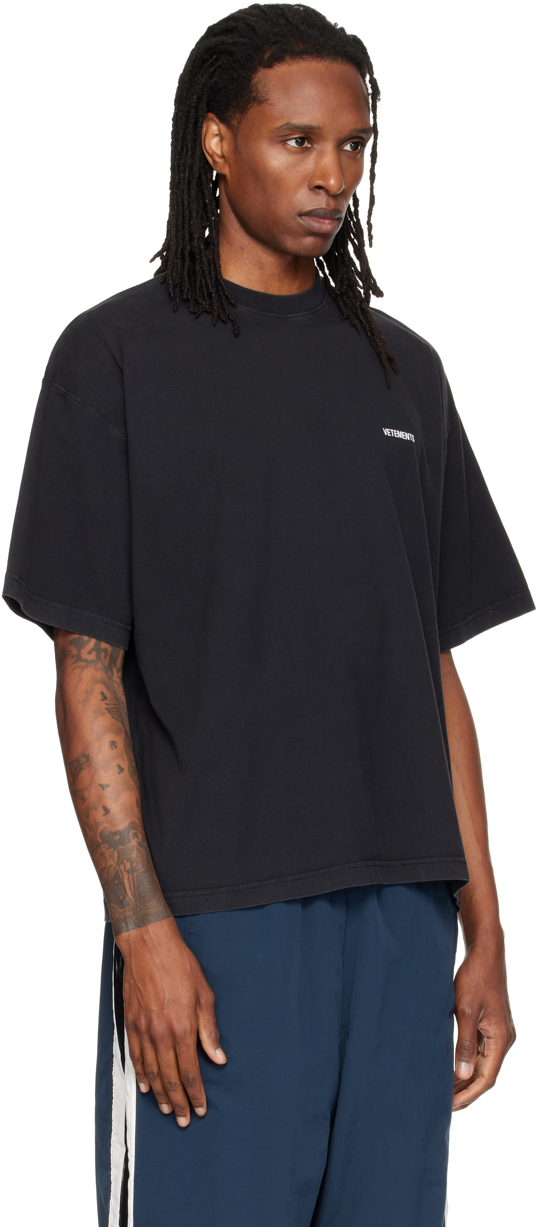 VETEMENTS: Black Classic Logo Boxy T-shirt | SSENSE Singapore