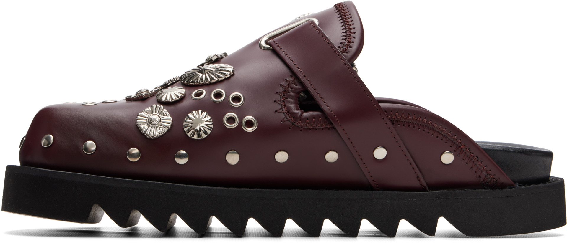 靴 TOGA VIRILIS EYELET L SABOT 43 Toga Virilis: SSENSE Exclusive Burgundy Eyelet Metal Sabot Slip-on