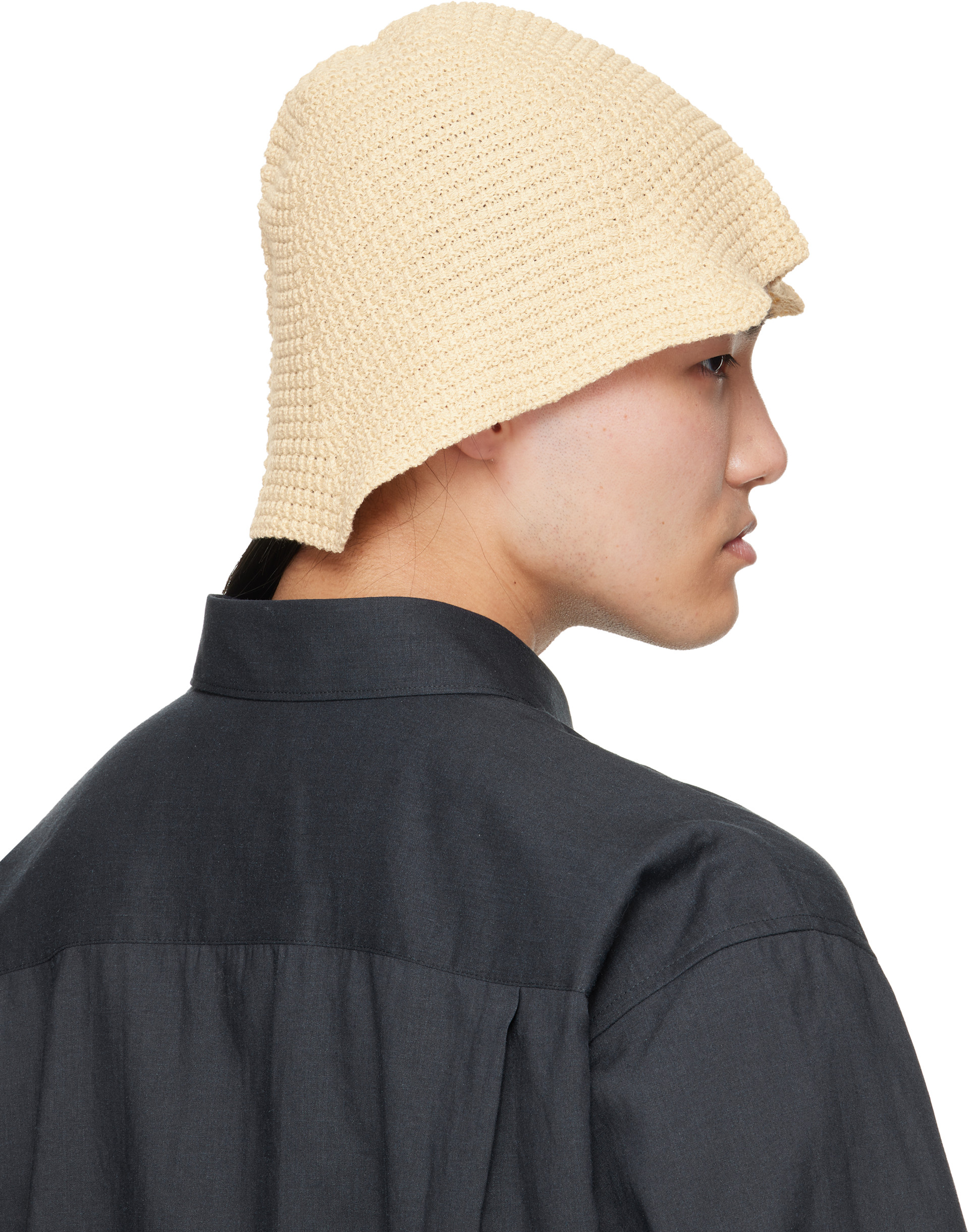Homme Plissé Issey Miyake: Chapeau blanc cassé en crochet | SSENSE