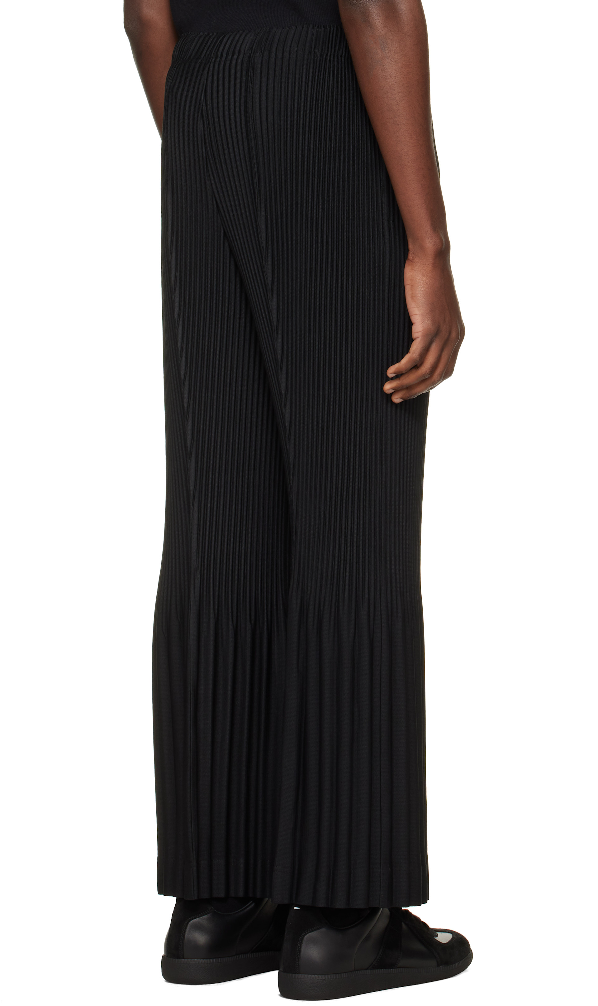HOMME PLISSÉ ISSEY MIYAKE: Black Pleats Bottoms 1 Trousers | SSENSE