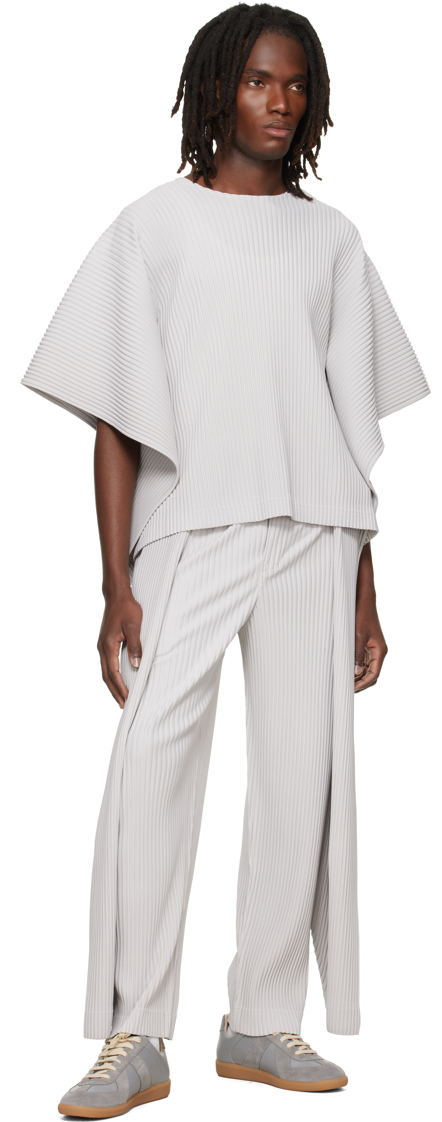 HOMME PLISSÉ ISSEY MIYAKE プリーツパンツ グレー HOMME PLISSÉ ISSEY MIYAKE: Gray Motion Blur Trousers | SSENSE