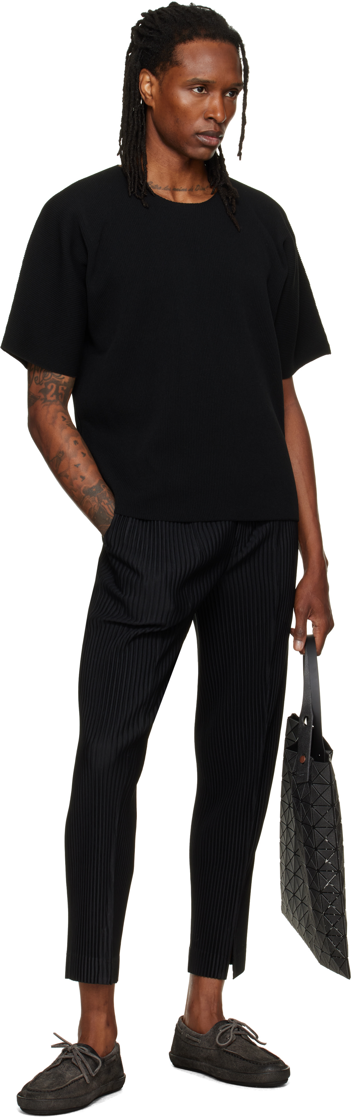 HOMME PLISSE ISSEY MIYAKE ブラック トップス HOMME PLISSÉ ISSEY MIYAKE: Black Basic Knit T-shirt | SSENSE
