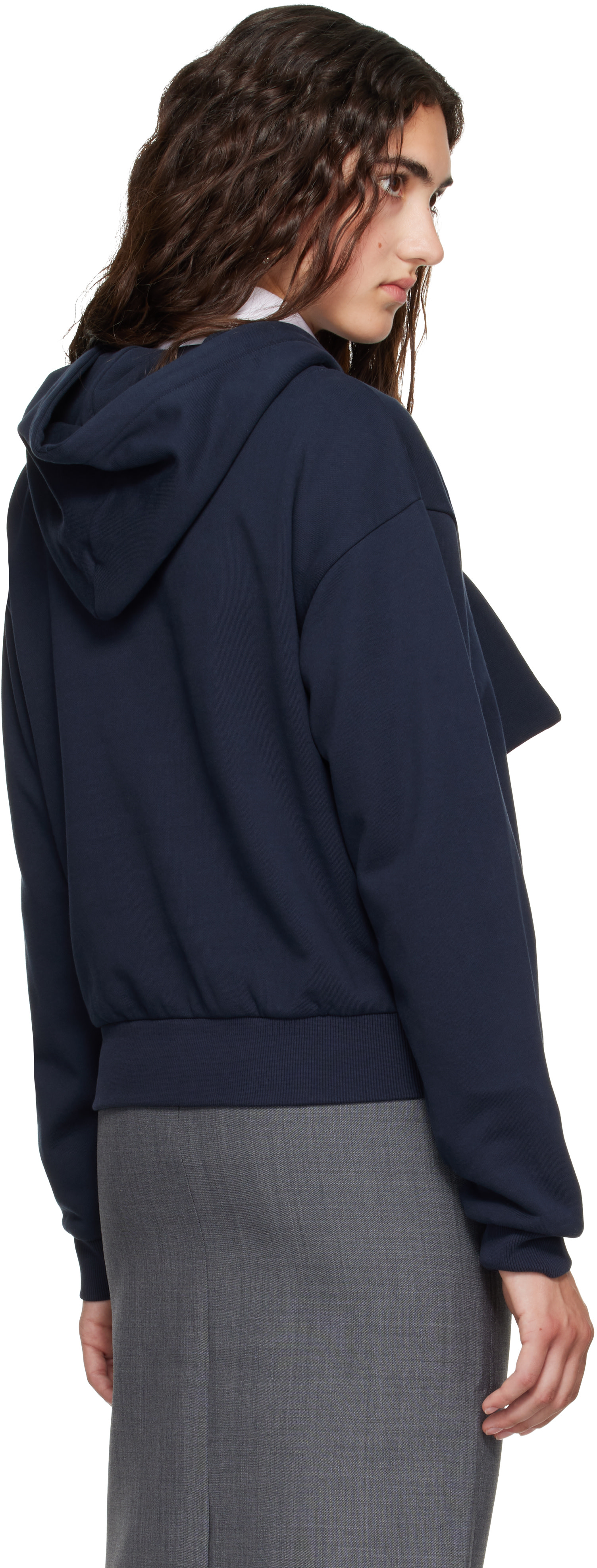 SHUSHU/TONG - Pull à capuche bleu marine à boucle