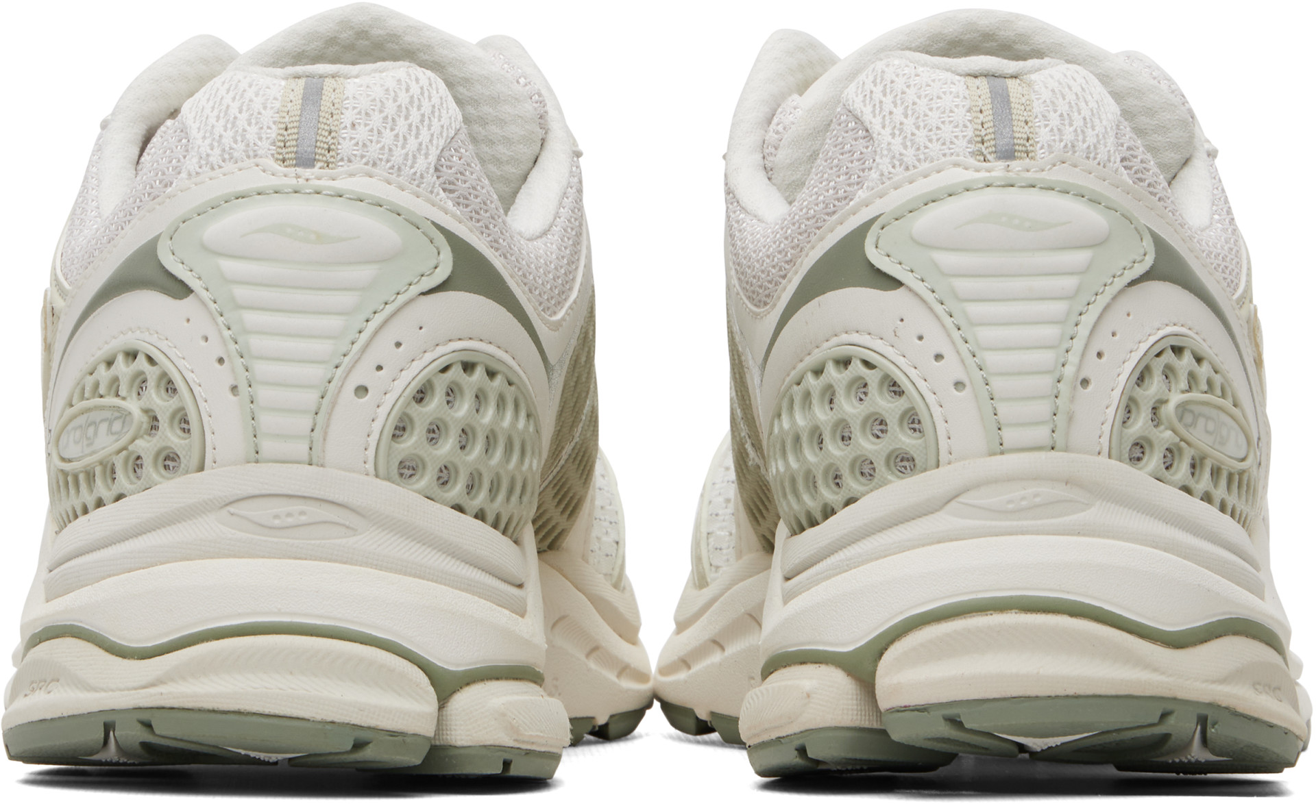 Saucony - Baskets Triumph 4 Fabricated Future blanches à technologie ProGrid