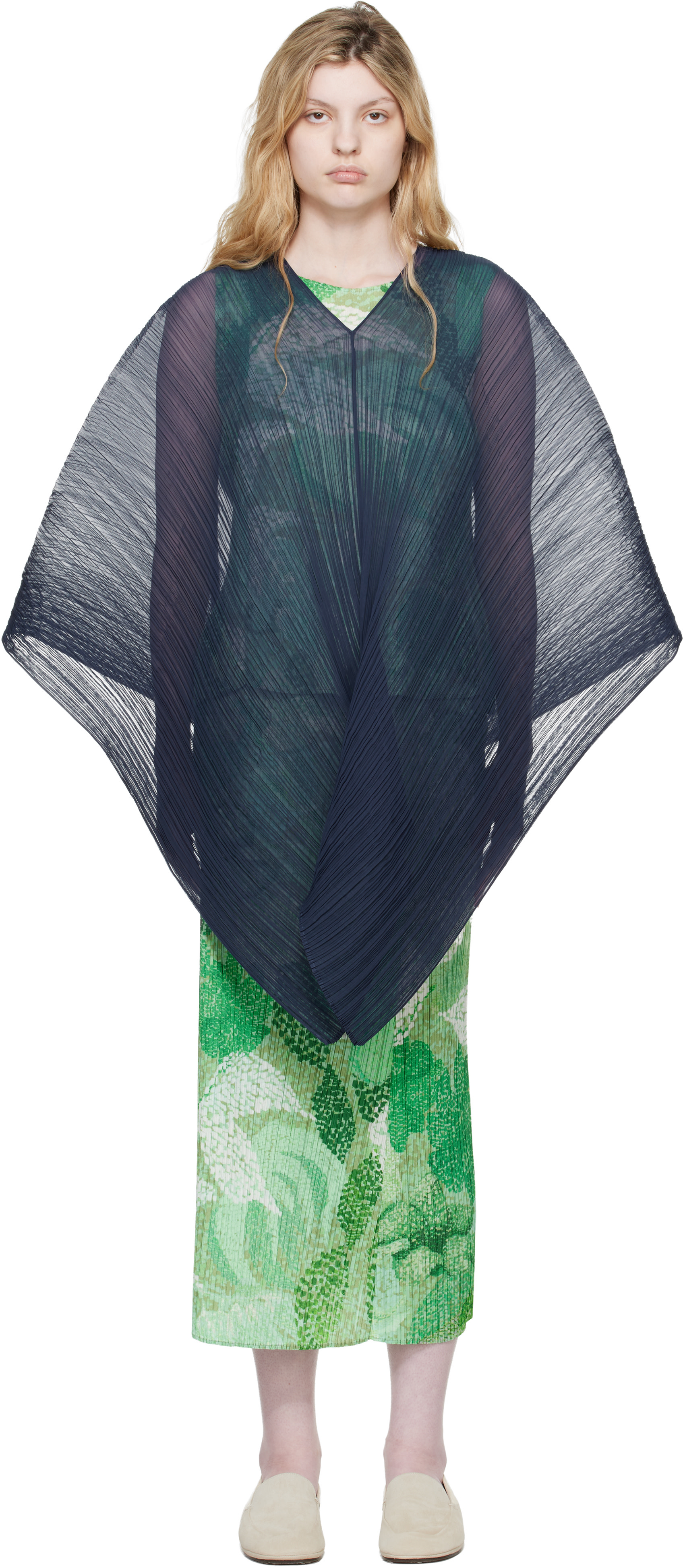 PLEATS PLEASE ISSEY MIYAKE: Navy Madame-T Scarf | SSENSE