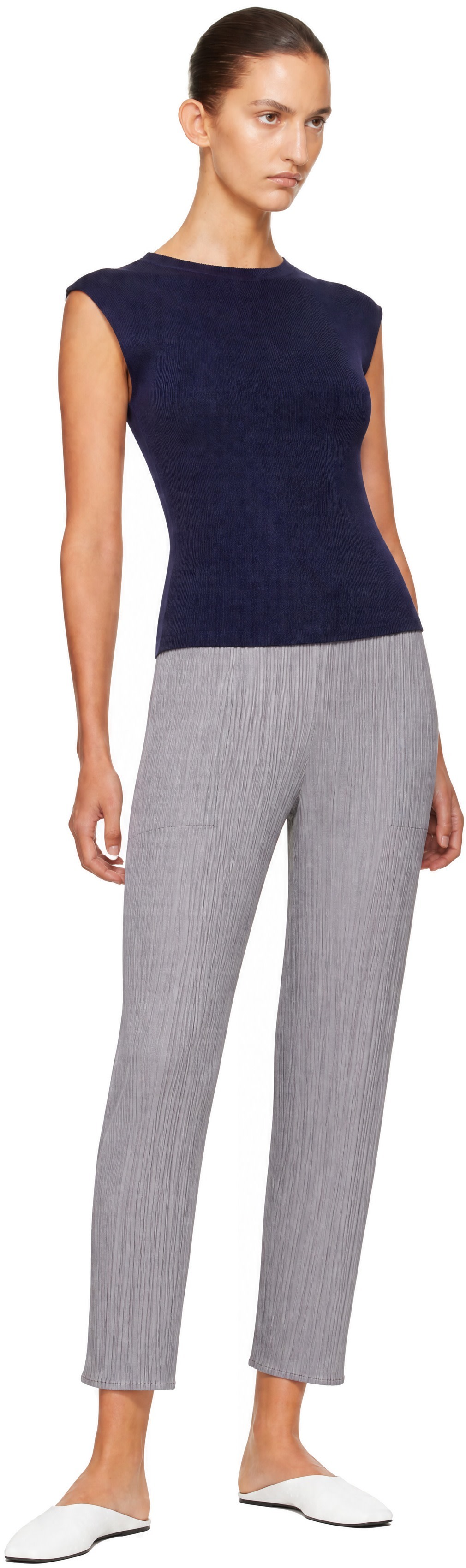 PLEATS PLEASE ISSEY MIYAKE - Pantalon gris - BASICS