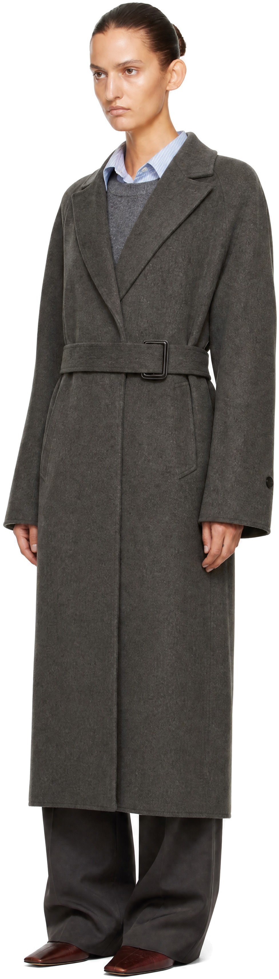 【極美品】stein NEW STRUCTURE CHESTER COAT ssstein: Taupe Doeskin Oversized Peak Lapel Chester Coat | SSENSE