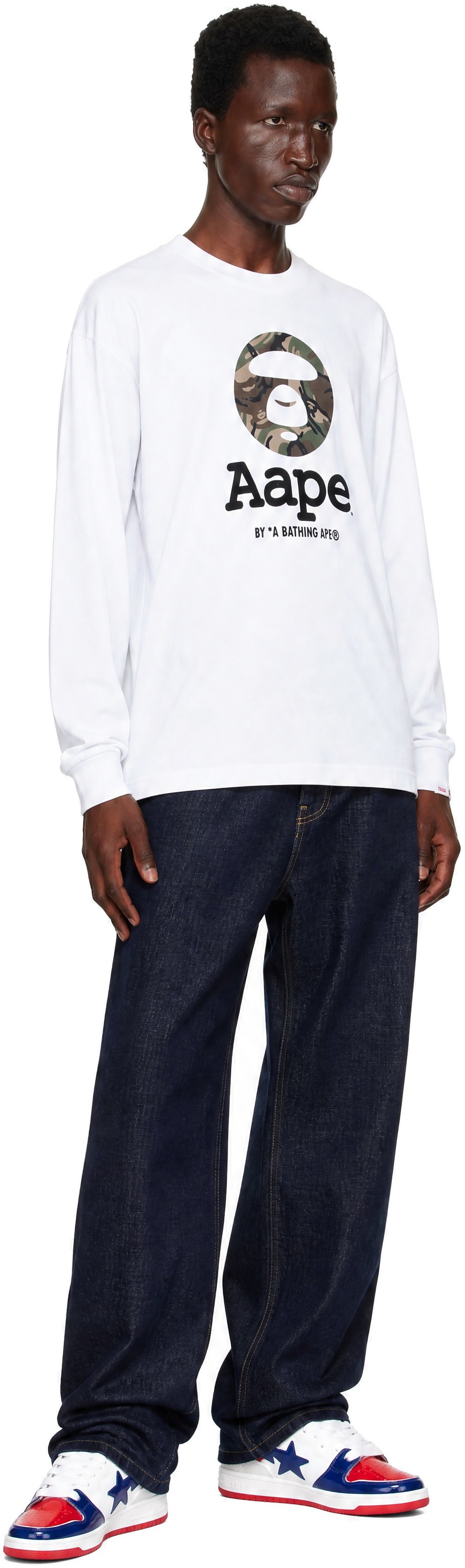 AAPE by A Bathing Ape: White 'AAPEUNVS' Moonface Long Sleeve T