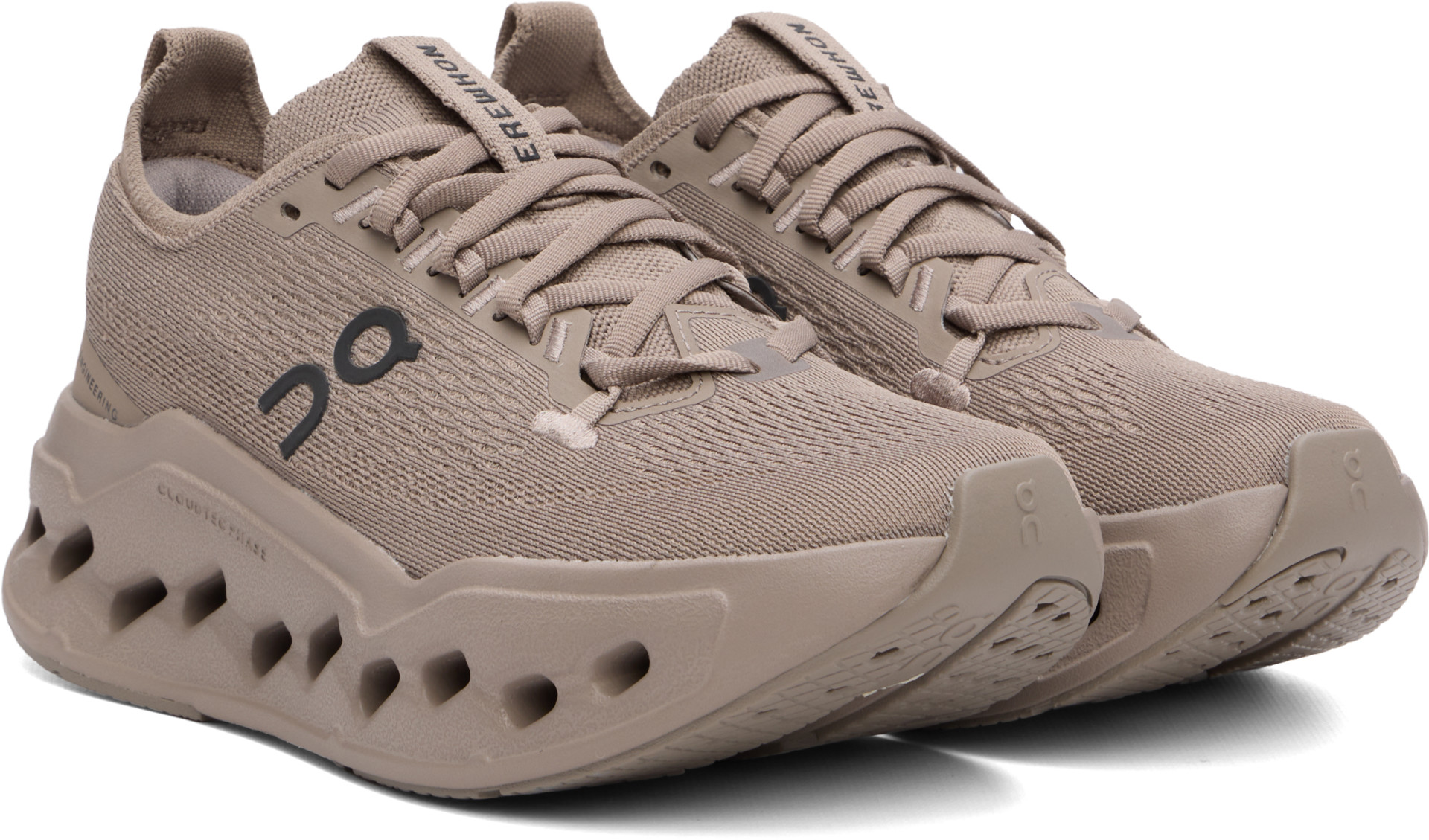On - Baskets Cloudsurfer Max grises édition Erewhon