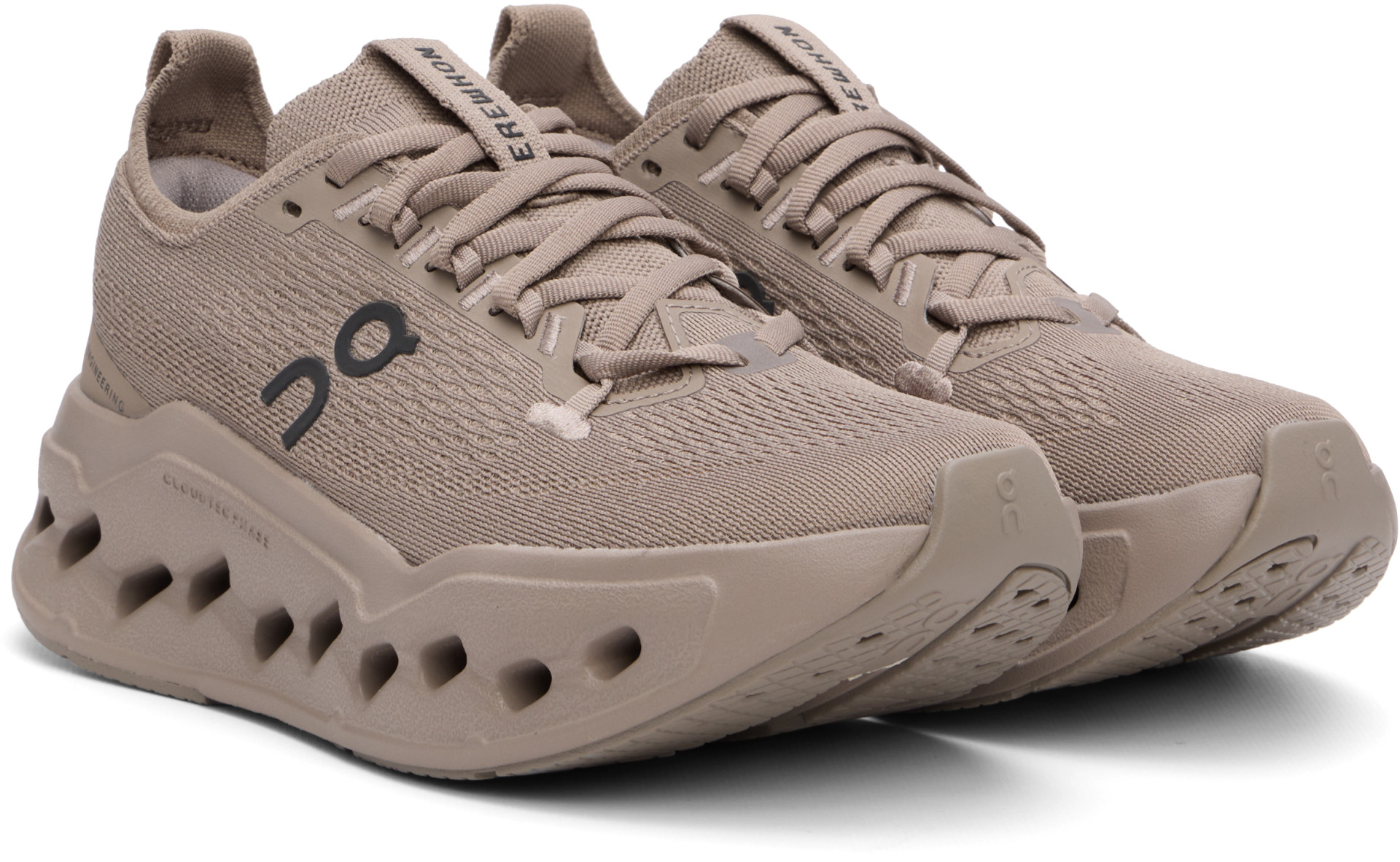 On - Baskets Cloudsurfer Max grises édition Erewhon