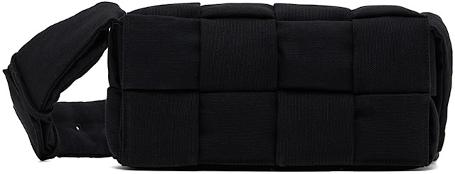 bottega veneta パデッド テック カセット バッグ Bottega Veneta: Black Padded Tech Cassette Bag | SSENSE