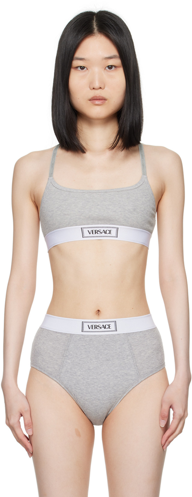 値下げ！【新品】versace スポーツブラ　Ｍサイズ Versace Underwear: グレー スクープネック ブラ | SSENSE 日本
