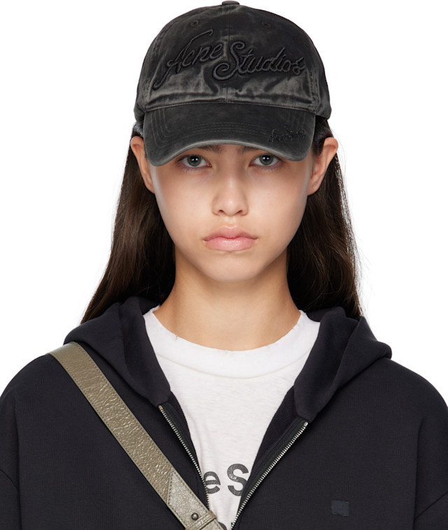 Acne Studios: ブラック ロゴ キャップ | SSENSE 日本