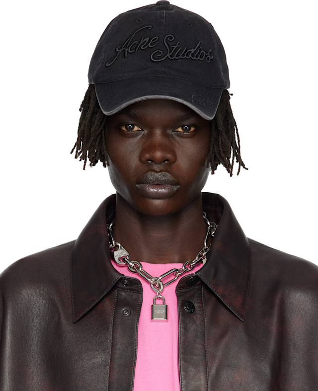 Acne Studios: ブラック ロゴ キャップ | SSENSE 日本