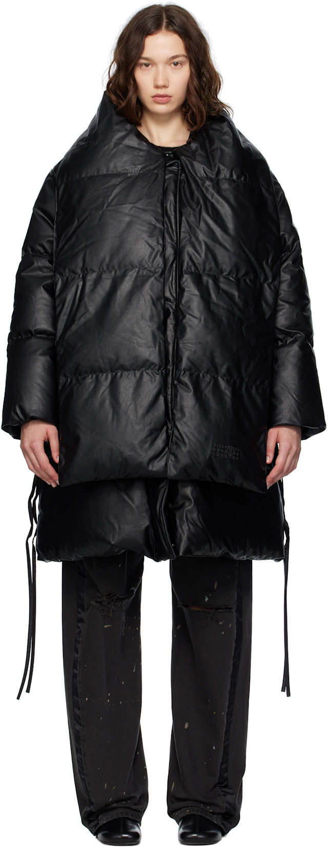 MM6 Maison Margiela: ブラック ライト フェイクレザー ダウン