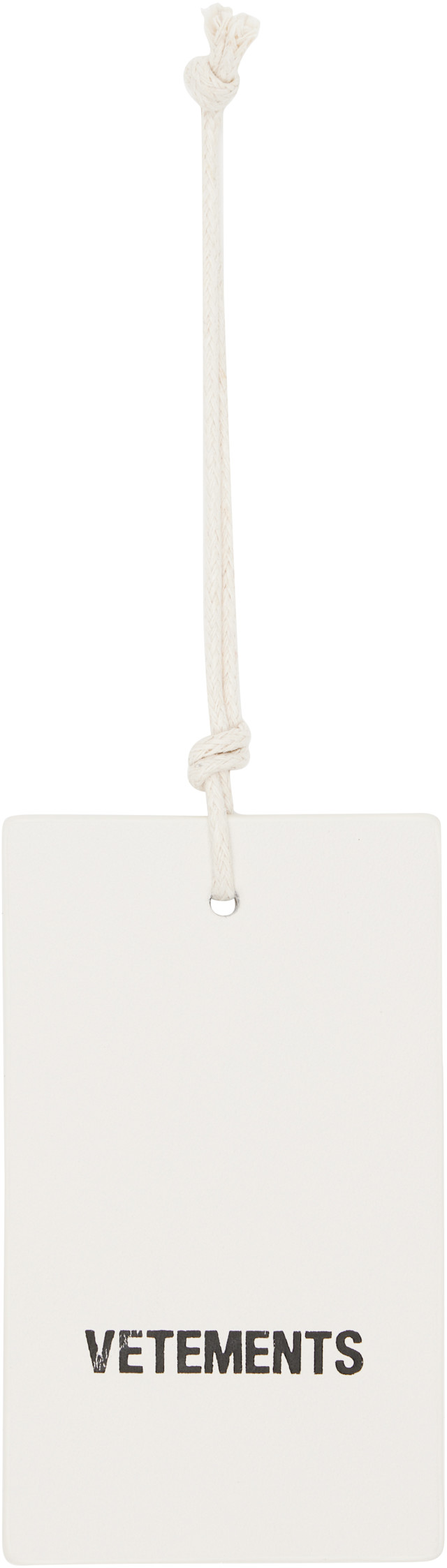 vetements キーチェーン VETEMENTS: White Leather Logo Hangtag Keychain | SSENSE