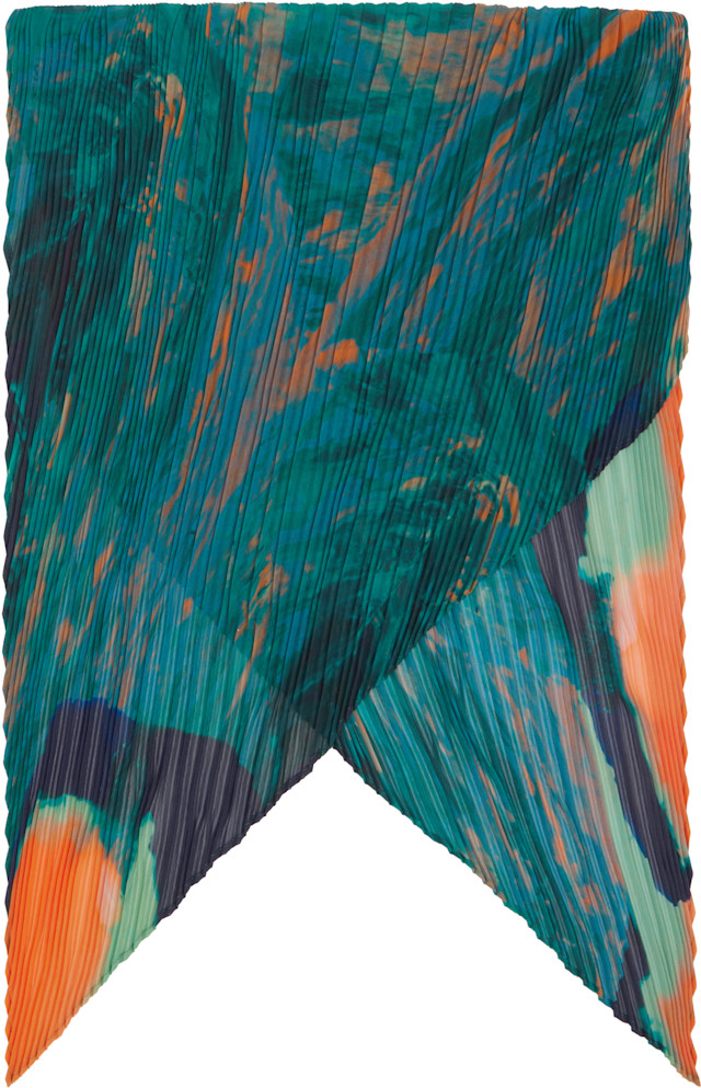 HOMME PLISSÉ ISSEY MIYAKE: Green Agate Scarf | SSENSE