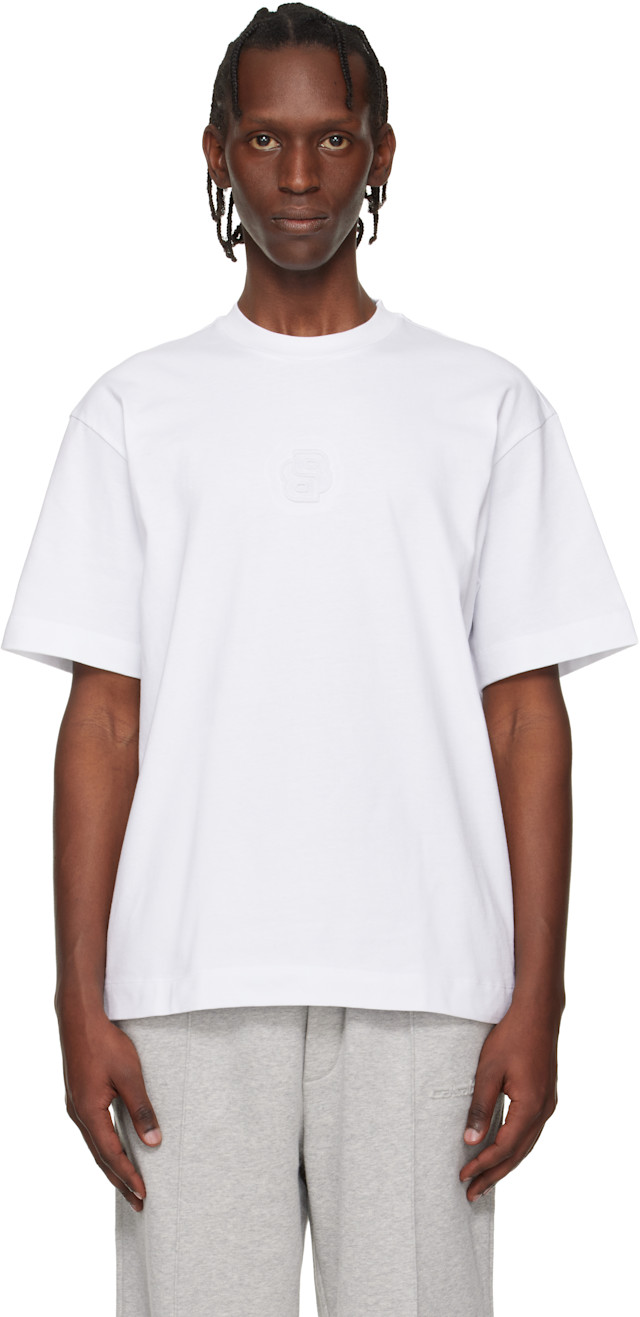 BOSS: ホワイト エンボスロゴ Tシャツ | SSENSE 日本