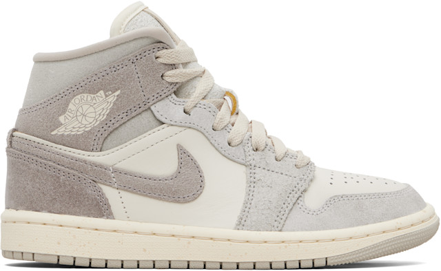 Nike Jordan: グレー＆オフホワイト Air Jordan 1 Mid SE スニーカー