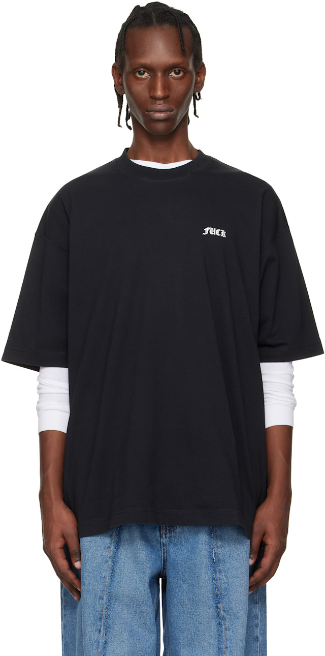 VETEMENTS: ブラック 'FU' Tシャツ | SSENSE 日本