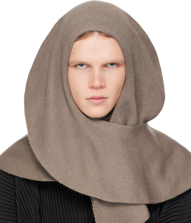 HOMME PLISSÉ ISSEY MIYAKE: Taupe Cashmere Winter Gear Scarf | SSENSE