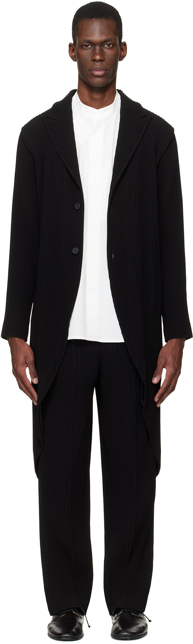 HOMME PLISSÉ ISSEY MIYAKE: Black Tuxedo Pleats Coat | SSENSE Canada