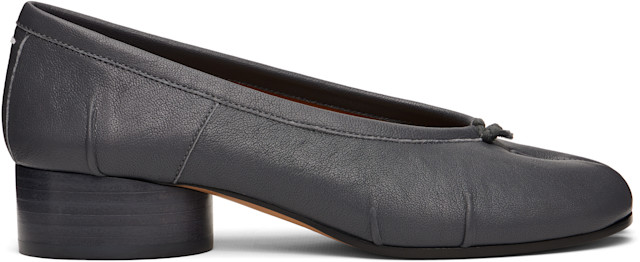 maison-margiela-gray-tabi-