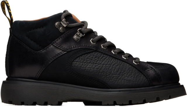 Dr. Martens: ブラック Wayborne レースアップブーツ | SSENSE 日本