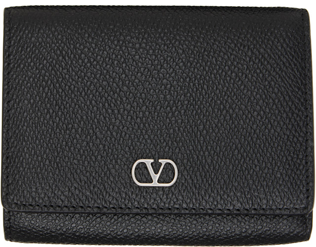Valentino Garavani: Black VLogo Signature Trifold Wallet | SSENSE Valentino Garavani: Black VLogo Signature Trifold Wallet | SSENSE